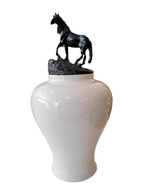 siyah-atli-cini-kup-dekoratif-44cm