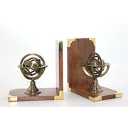 Armillary Sphere Kitap Tutucu | Ahşap & Pirinç Dekoratif Kitaplık Aksesuarı