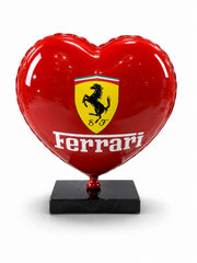 Ferrari Kalp Heykel – Kırmızı Dekoratif Obje | 40x38x21 cm