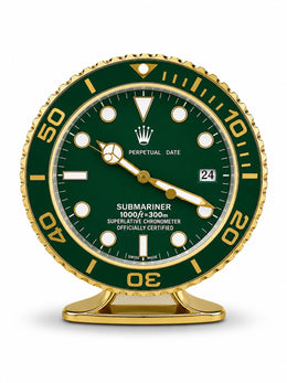 Submariner Tasarımlı Dekoratif Masa Saati – Altın & Yeşil | 25x30 cm