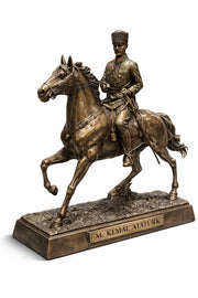 Atatürk Süvari Heykeli