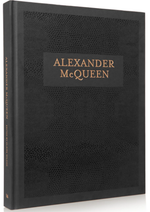 alexander-mcqueen-savage-beauty-dekoratif-kitap-luks-moda-arsivi