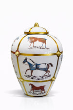 at-figurlu-altin-bordurlu-porselen-kapakli-vazo-luks-dekor