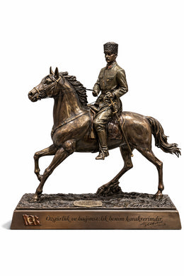 ataturk-suvari-heykeli-bronz-gorunum-mermer-tozu