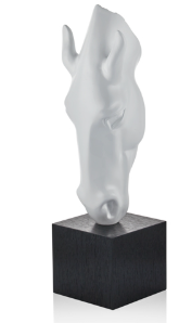 Beyaz At Heykeli Küçük