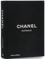 chanel-catwalk-fashion-book-luks-dekoratif-kitap-coffee-table-art-zamansiz-tasarim