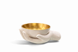 el formunda dekoratif kase sanatsal el heykeli gold sunum objesi luxury tray art