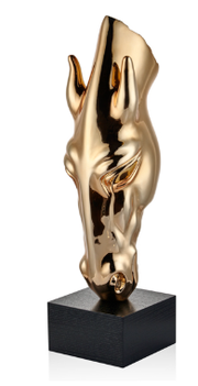 Gold At Heykeli Büyük