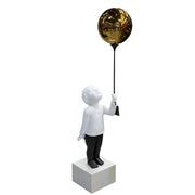 Gold Balonlu Çocuk