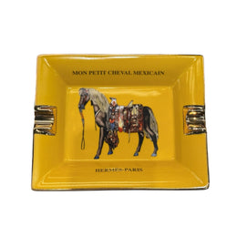 Kül Tablası Sarı At