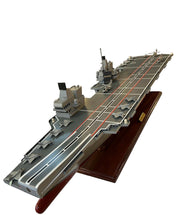 HMS QUEEN ELIZABETH AIRCRAFT CARRIER